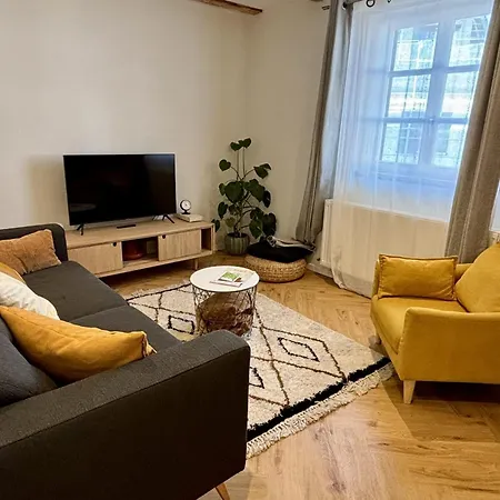 Le Catalpa In The Heart Of A * Mittelhausbergen